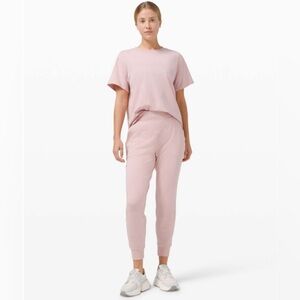 RARE!🦄 NWT Lululemon LA Warm Down High-Rise Jogger in Mink Berry